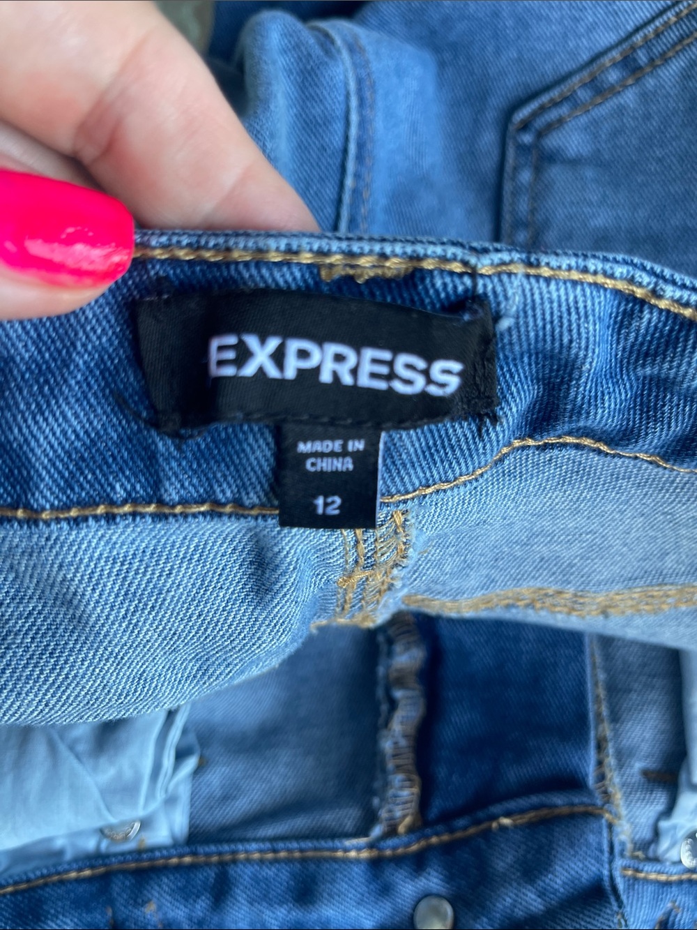 Express mid-rise barrel leg jeans - Picture 6 of 8